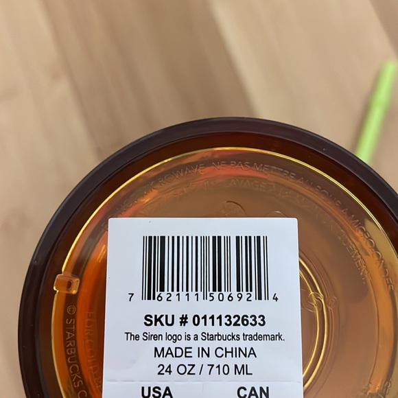 Starbucks Strawberry Fields 24oz Tumbler 🍓 - Picture 5 of 6